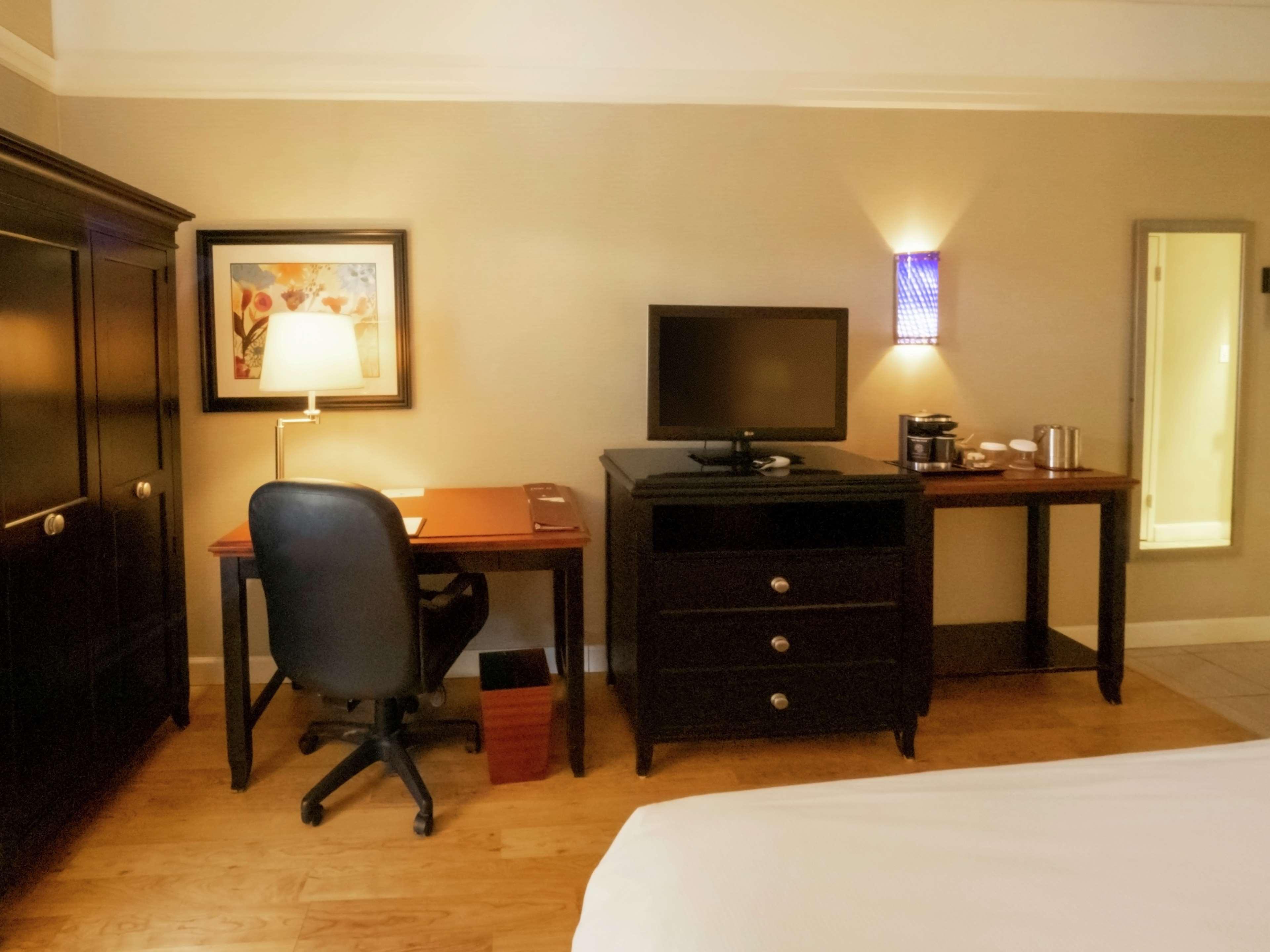 Doubletree By Hilton Buffalo-Amherst Esterno foto