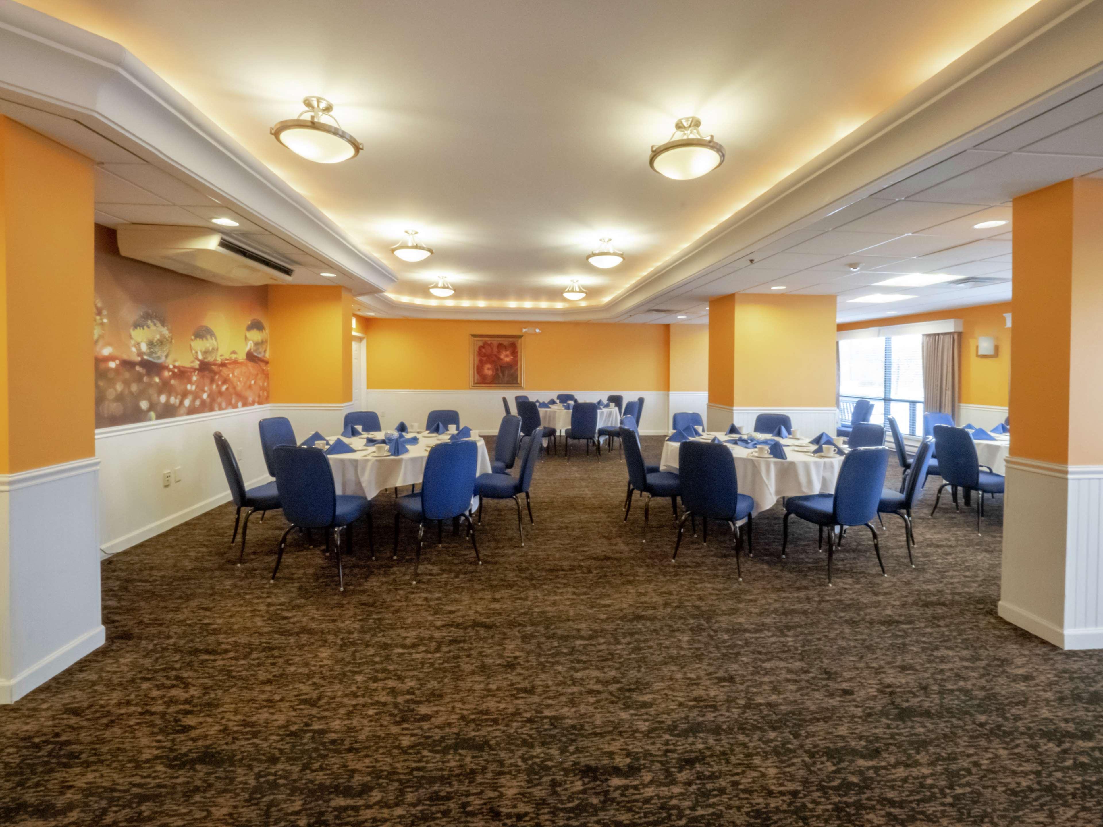 Doubletree By Hilton Buffalo-Amherst Esterno foto