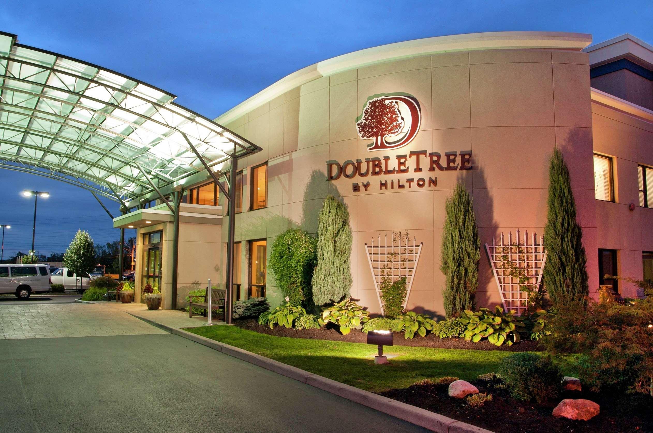 Doubletree By Hilton Buffalo-Amherst Esterno foto