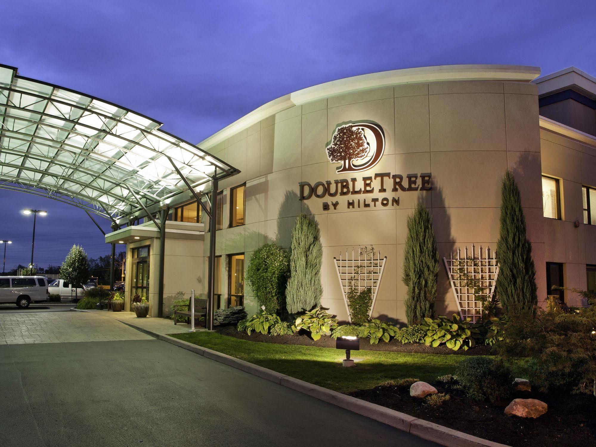Doubletree By Hilton Buffalo-Amherst Esterno foto